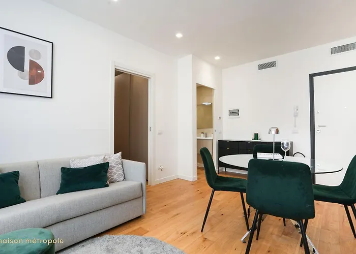Daverio Business House