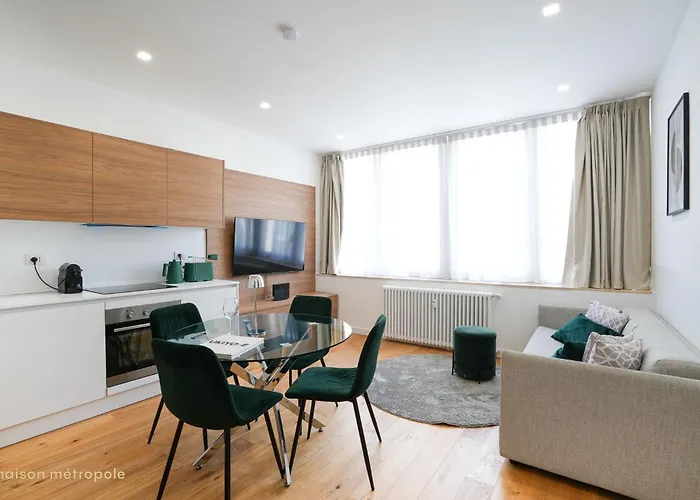 Daverio Business House